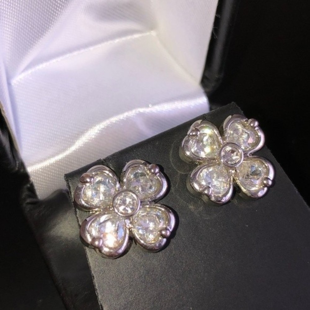 Silver crystal flower / four leaf clover earrings